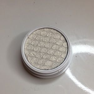 Colourpop super shock shadow- Valley girl